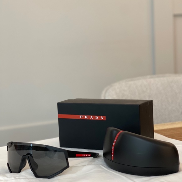 Prada Linea Rossa-04WS